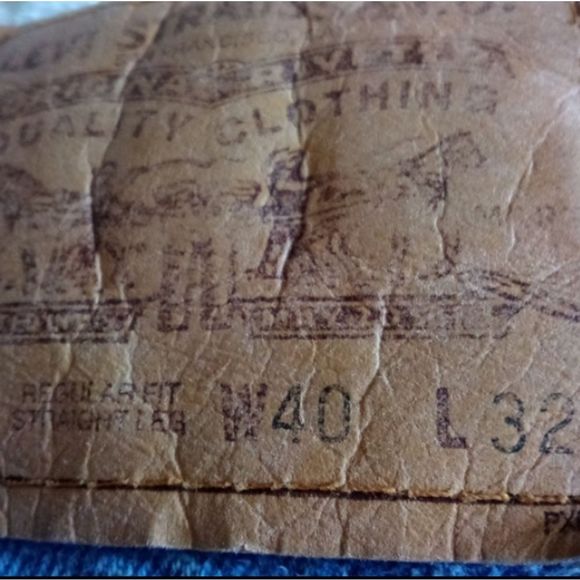 Iconic Orange Tab Vintage 90's Levi's,  excellent condition - Picture 14 of 15